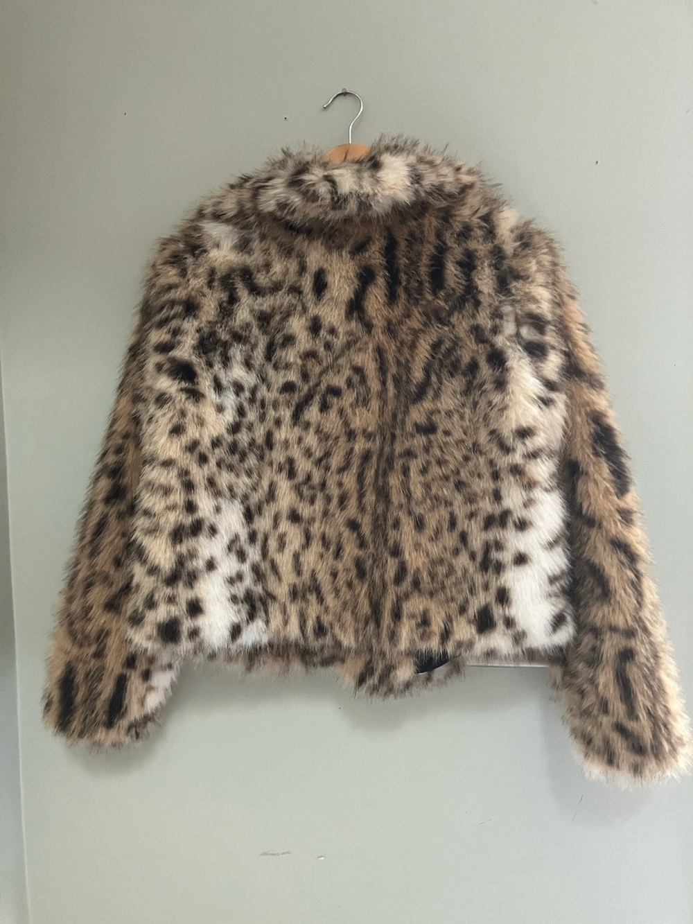 NWT Jessica Simpson Faux Fur Leopard Print Jacket - Beige/Brown Medium - Picture 4 of 5